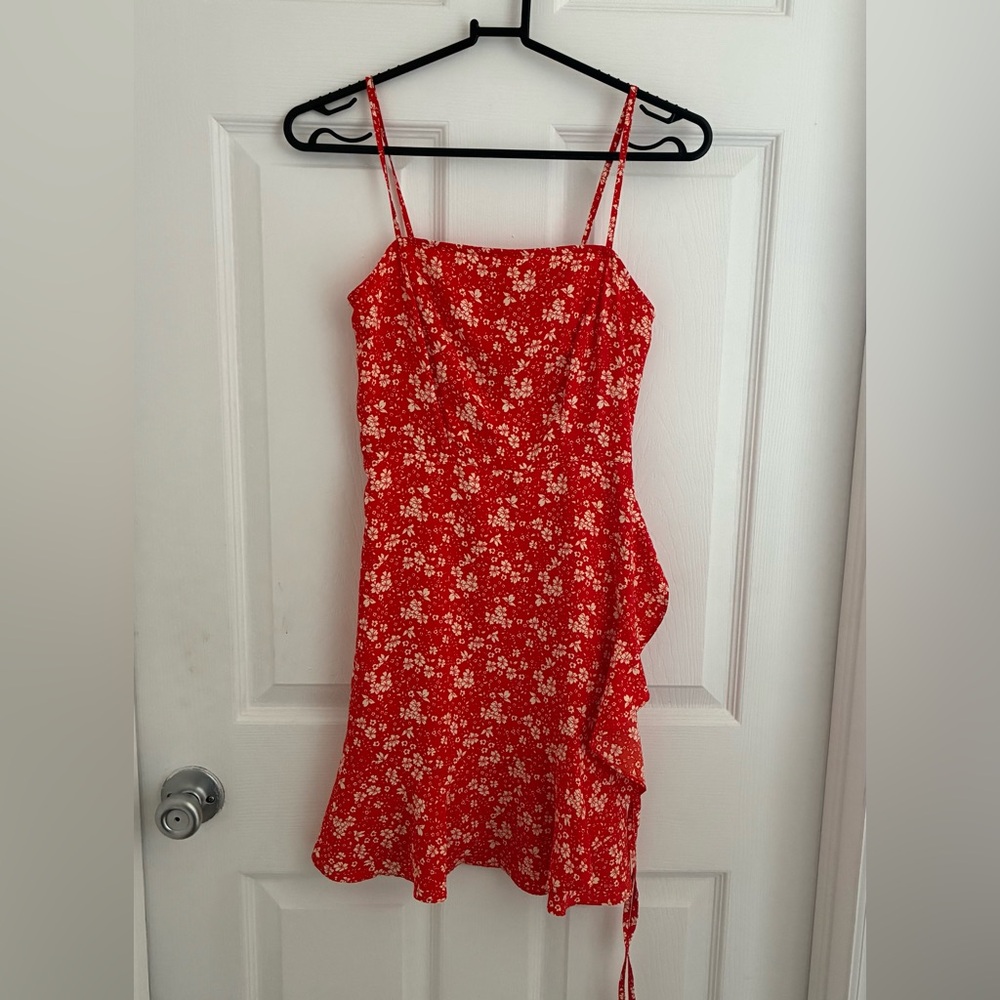 TOPSHOP red and white floral mini dress with ruffles along the side